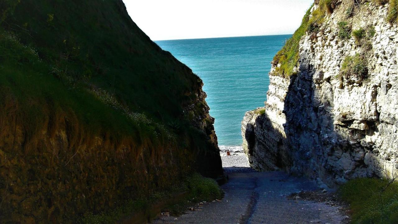 Отель Yourte-Kota-Etretat Les Loges  Экстерьер фото